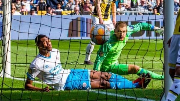 PSV Lepas Puncak Klasemen Eredivisie Kepada Ajax
