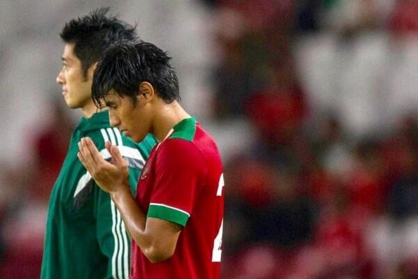 Hadapi Persebaya, Hanif Sjahbandi Berharap Aremania dan Bonek Berdamai
