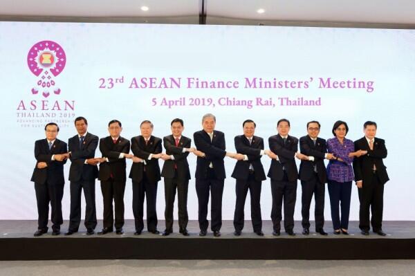 Sri Mulyani Hadiri Rapat Menteri Keuangan dan Gubernur Bank ASEAN