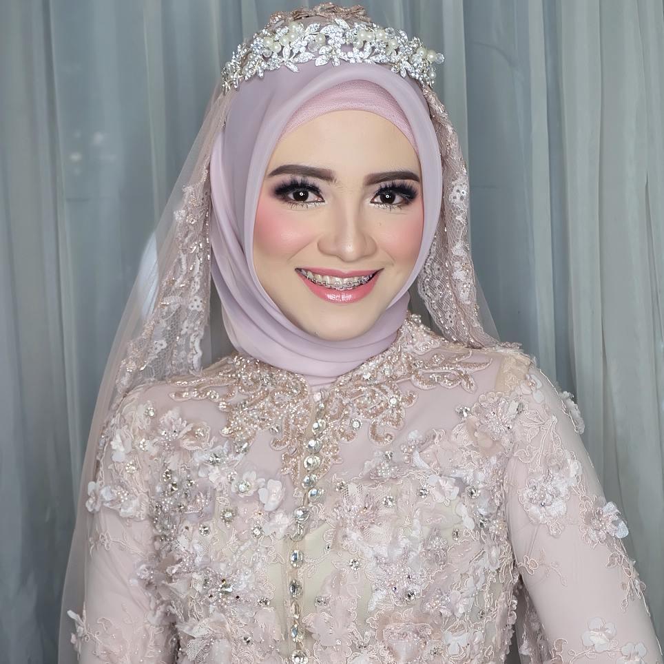 Dirias Salon Abal-abal, 4 Make-up Pengantin Ini Bikin Emosi Warganet!