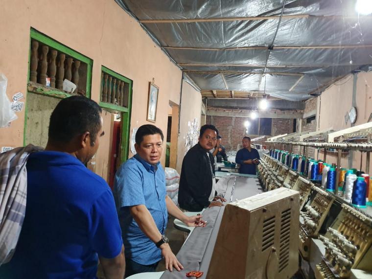 Donny Imam Priambodo Kunjungi Pabrik Konveksi