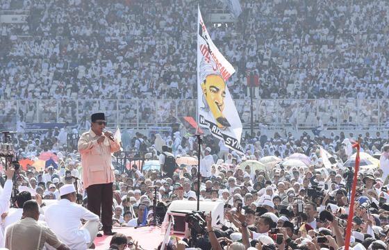Koruptor Bertobat, Diberi Uang Pensiun