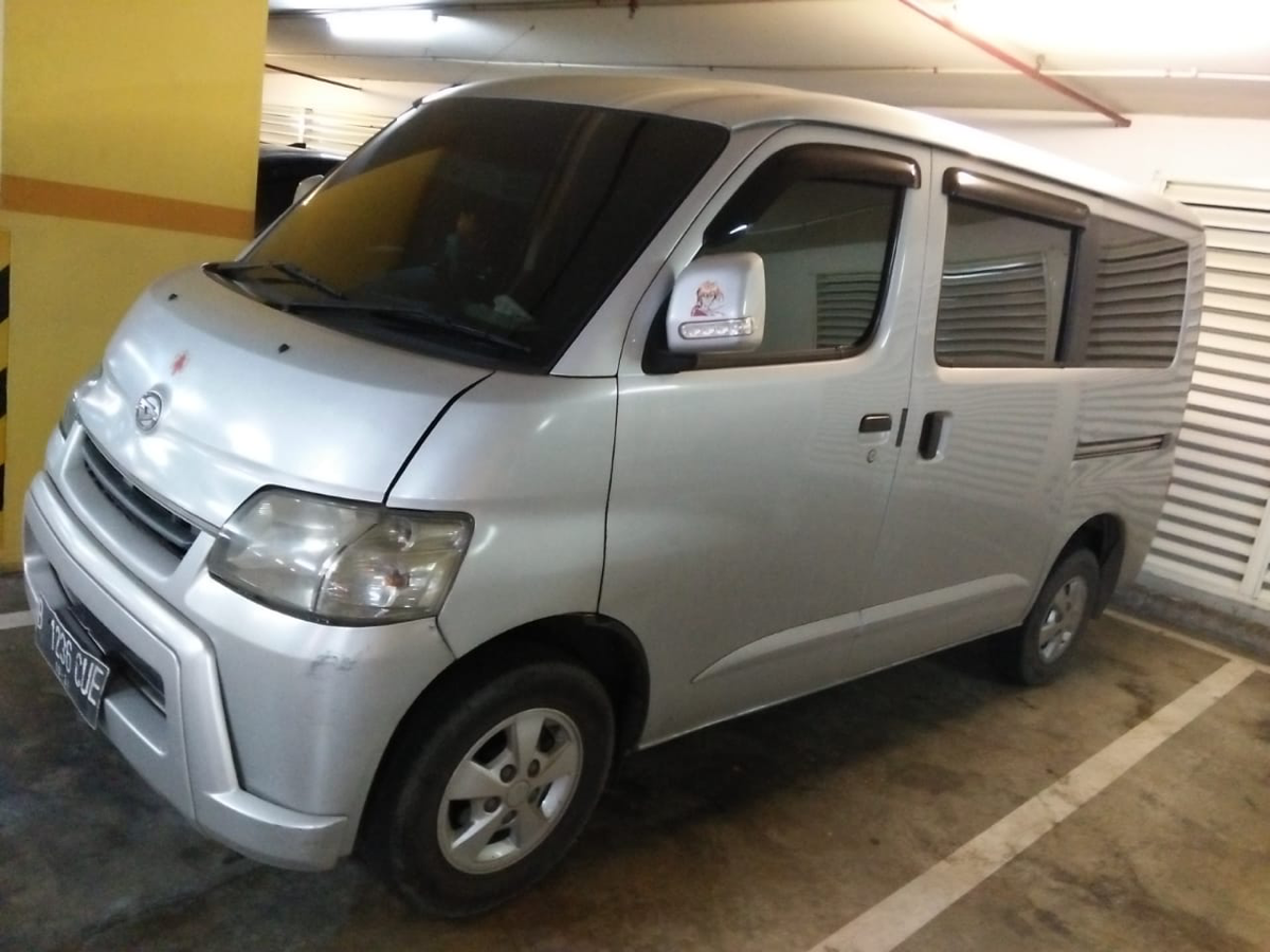 Menyewakan Mobil Gran Max Untuk Keperluan Logistik