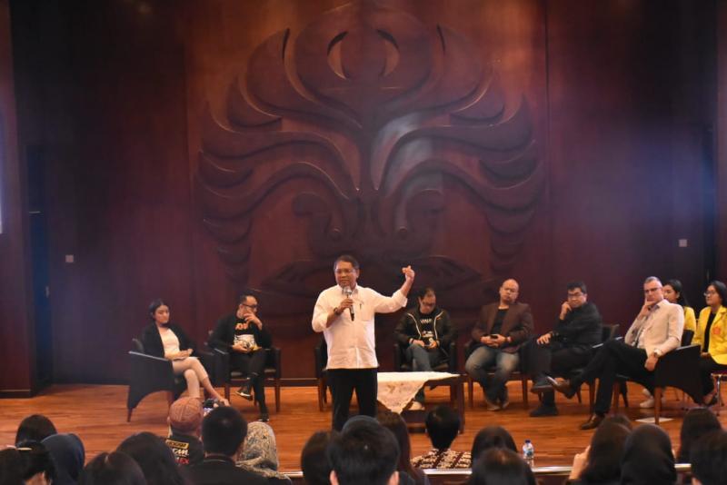 Dorong Pemanfaatan Teknologi, Menkominfo Ajak Anak Muda Genjot Prestasi