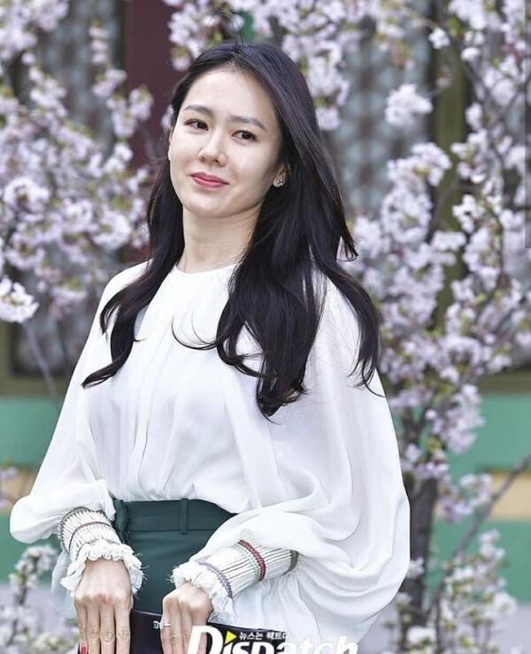 10 Gaya Sandara Park hingga Seohyun Hadiri Pernikahan Lee Jung Hyun