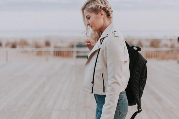 Gak Perlu Repot, Ini 5 Alasan Kamu Harus Nyoba Minimalis Traveling!