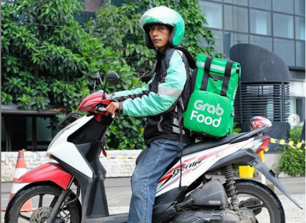 Ada GrabFood si Juara Cepat di Balik Hangatnya Menu HokBen Favoritmu!