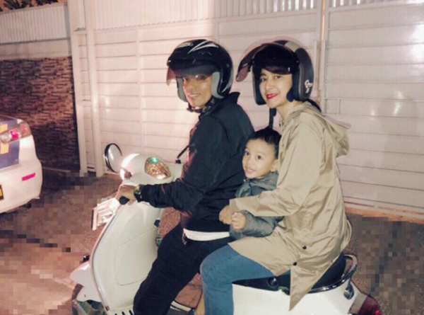 Jauh dari Gosip Miring, Ini 10 Potret Bahagia Keluarga Uut Permatasari