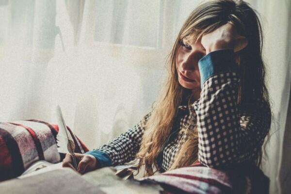 9 Hal Ini Pasti Pernah Kamu Lakukan Ketika Gak Punya Ide buat Nulis