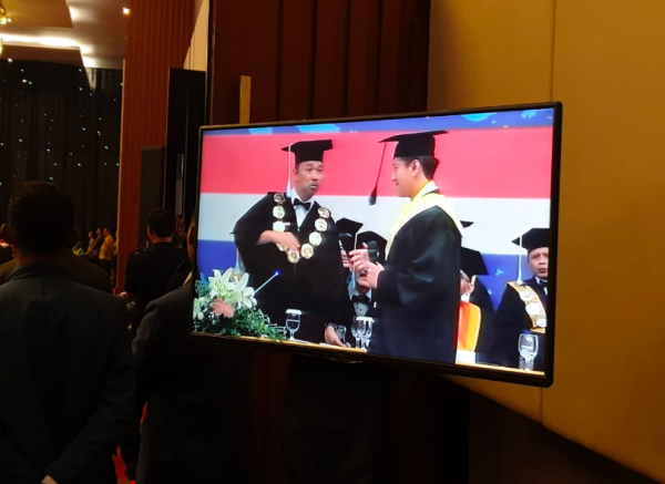 Dengan Segala Keterbatasan, Gunadi Buktikan Raih IPK Tinggi