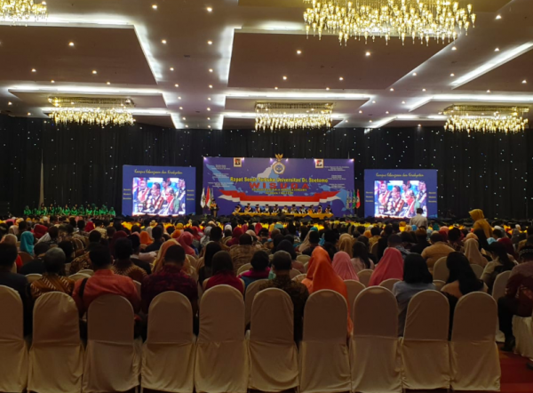 Dengan Segala Keterbatasan, Gunadi Buktikan Raih IPK Tinggi