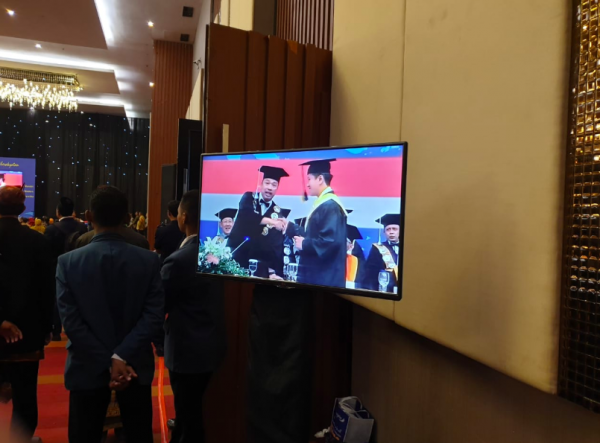 Dengan Segala Keterbatasan, Gunadi Buktikan Raih IPK Tinggi