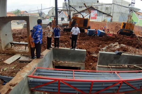 Anies Klarifikasi Banjir Cawang Bukan karena LRT, Ini Penyebabnya