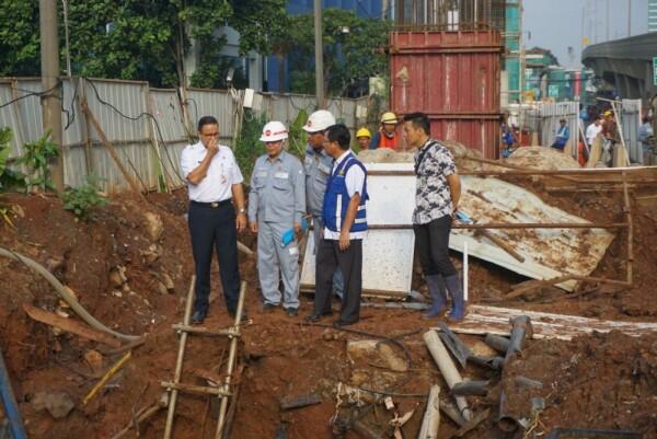 Anies Klarifikasi Banjir Cawang Bukan karena LRT, Ini Penyebabnya