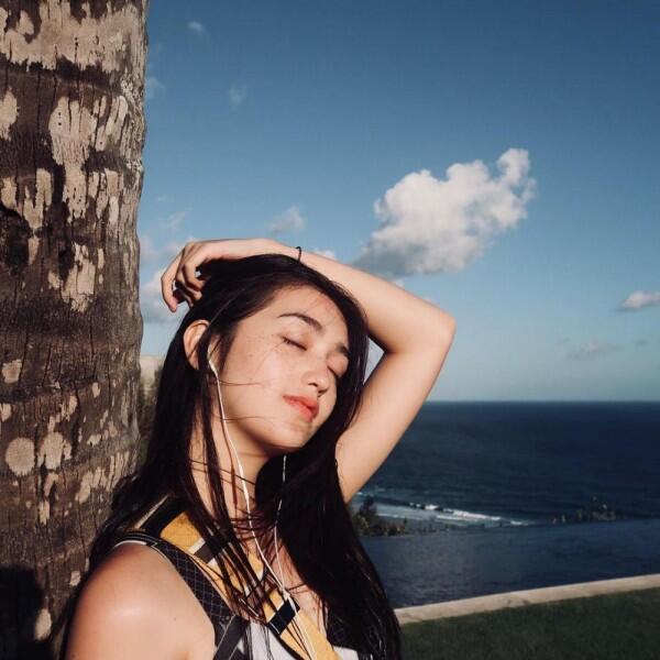 10 Potret Ranty Maria tanpa Polesan Makeup Tebal, Pesonanya Natural!