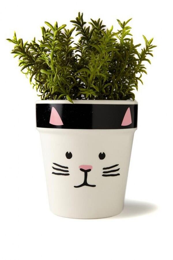 10 Ide Dekorasi Pot Lucu dan Unik, Kreatif Banget!