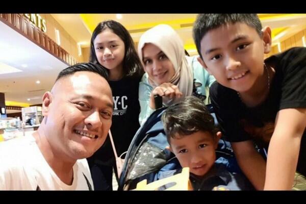 Punya Keluarga Harmonis, 10 Potret Bemby Pemeran Norman di Cinta Fitri