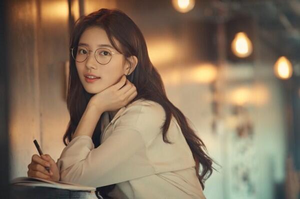Akhiri Kontrak, 7 Kisah Perjalanan Karier Bae Suzy Bersama JYP