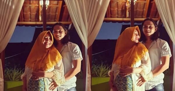 Baru Saja Melahirkan, Ini 10 Potret Bahagia Sulis & Keluarga Tercinta