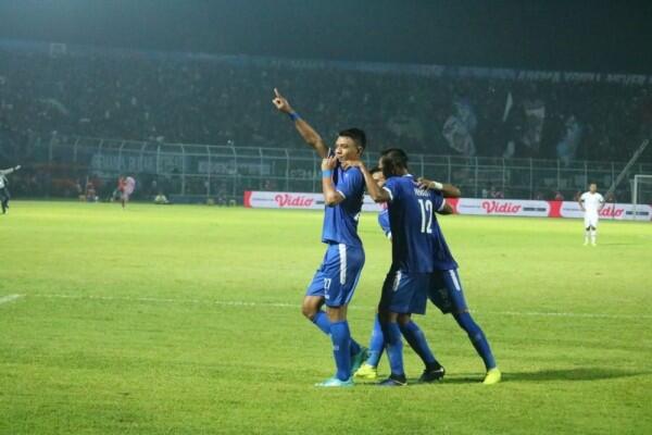 Persebaya vs Arema: Bajul Ijo Harus Menyerang dan Maksimalkan Peluang