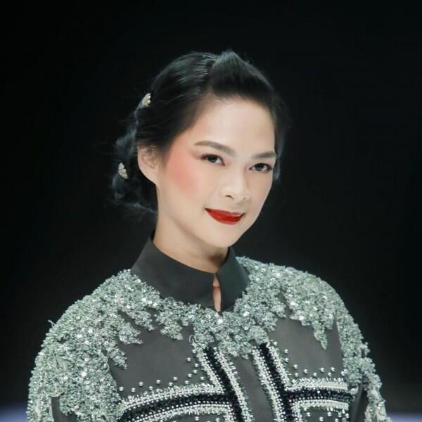 Wardah Kenalkan Tren Makeup Equator Treasure di Panggung IFW 2019