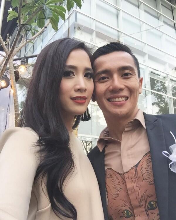 Jadi Istri Pengusaha, Ini 10 Potret Mesra Fanny Fabriana & Suami