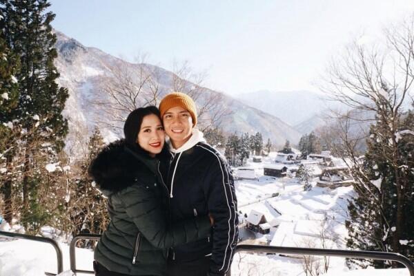 Jadi Istri Pengusaha, Ini 10 Potret Mesra Fanny Fabriana & Suami