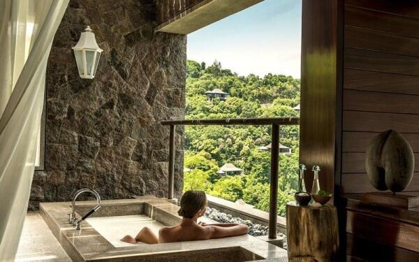 15 Bathup Zaman Now yang Keren Banget, Bikin Pengin Mandi Terus