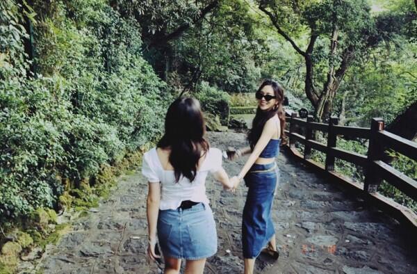10 Potret Persahabatan Fei dan Jia Eks Miss A, Besties Forever Deh!