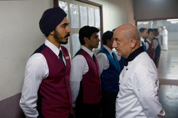 6 Alasan Mengapa Kamu Wajib Nonton Film "Hotel Mumbai"