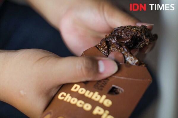 5 Langkah Mudah Bikin Double Choco Pie Ala McDonald's, Bikin Kalap!