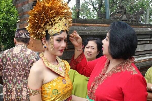 8 Makna Mendalam Rangkaian Prosesi Pernikahan Adat Bali
