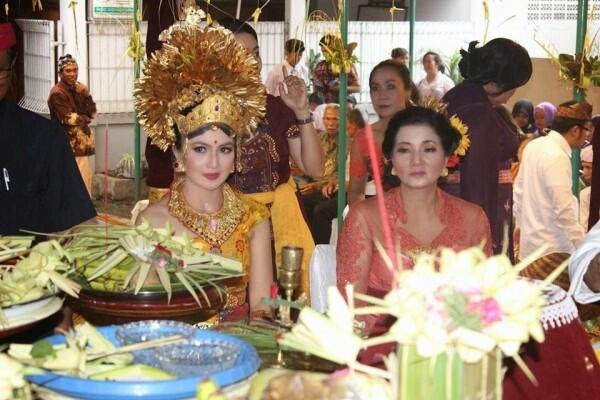 8 Makna Mendalam Rangkaian Prosesi Pernikahan Adat Bali