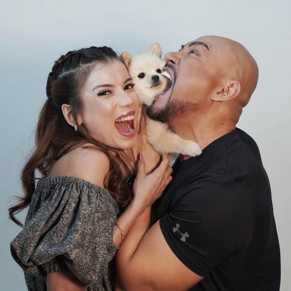 10 Momen Manis Artis dengan Binatang Peliharaannya, So Sweet Banget!