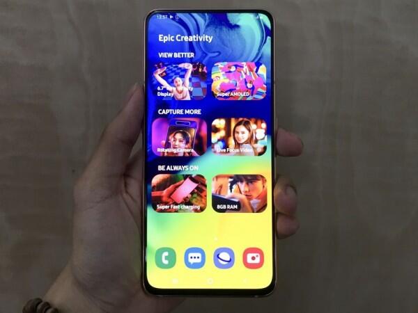 Hands-On Samsung Galaxy A80: 7 Spesifikasi Unik Termasuk Kamera Putar!