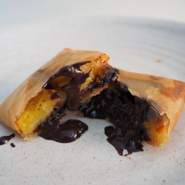 Cuma Butuh 4 Bahan, Cobain 5 Ide Camilan Berisi Cokelat Lumer Ini Yuk!