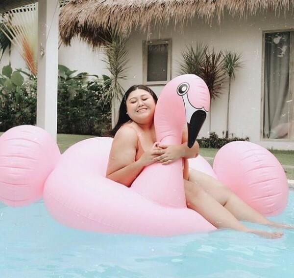 Bikin Gemas, OOTD Liburan buat Cewek Plus Size ala Clarissa Putri