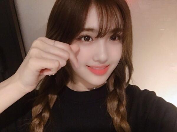 Sukses Debut, Ini Profil Keren Girlband KPop Terbaru: EVERGLOW