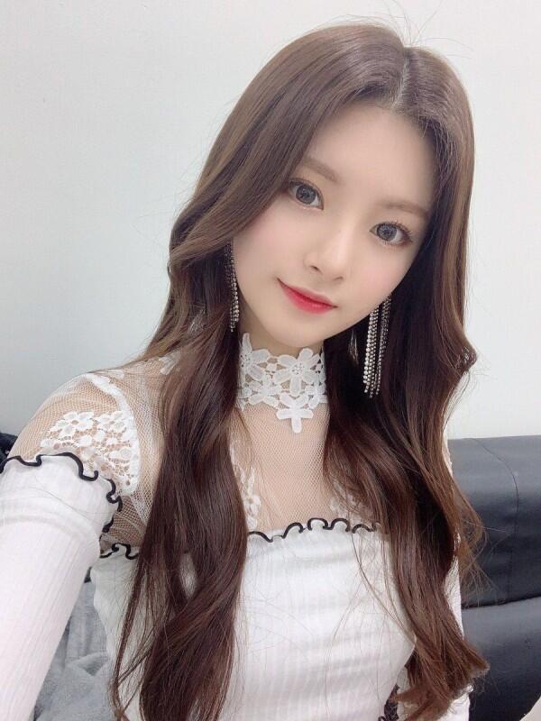 Sukses Debut, Ini Profil Keren Girlband KPop Terbaru: EVERGLOW