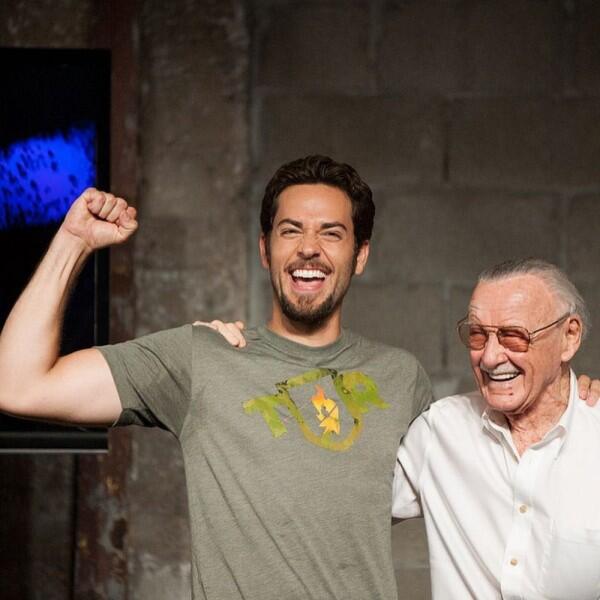 9 Potret Kocak Zachary Levi, Pemeran Shazam Si Superhero Lucu