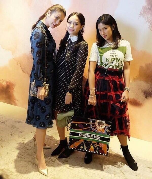 10 Gaya Mewah Nagita Slavina di Acara Fashion yang Berkelas Banget!