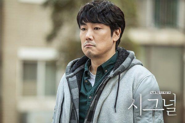 5 Sikap Detektif Lee Jae Han dalam KDrama Signal Ini Patut Diteladani