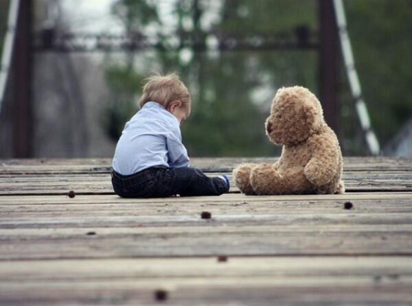 Bikin Tak Bahagia, 5 Hal Ini Dirasakan Anak yang Diasuh Toxic Parent!