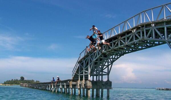 5 Tempat Romantis di Indonesia yang Dipercaya Bisa Dekatkan Jodoh