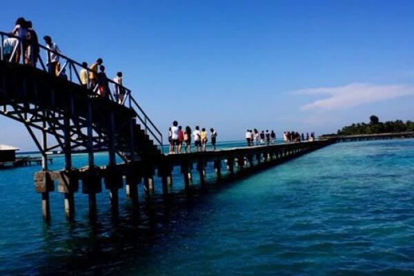 5 Tempat Romantis di Indonesia yang Dipercaya Bisa Dekatkan Jodoh