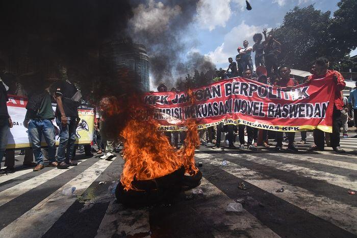 Pimpinan KPK dipetisi karena lolosnya ikan besar