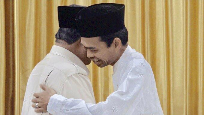 Video Viral Pertemuan Prabowo & UAS, Capres 02 Itu Menangis Saat Dinasihati