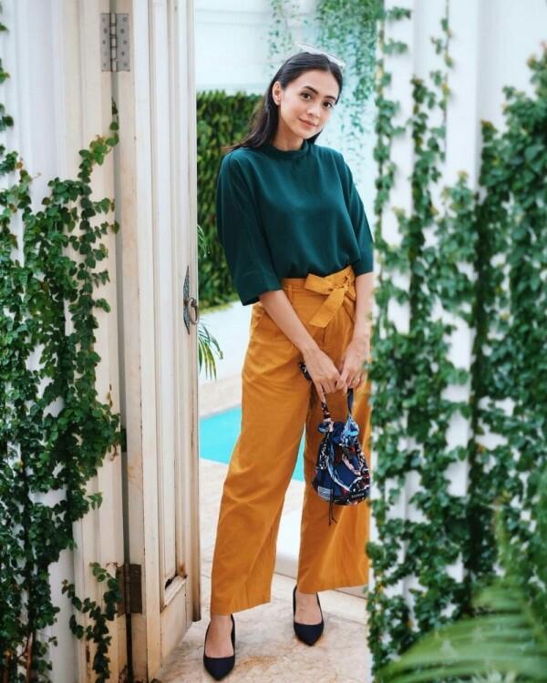 Anti Norak, Ini 10 Ide Color Block Outfits ala Selebriti Tanah Air