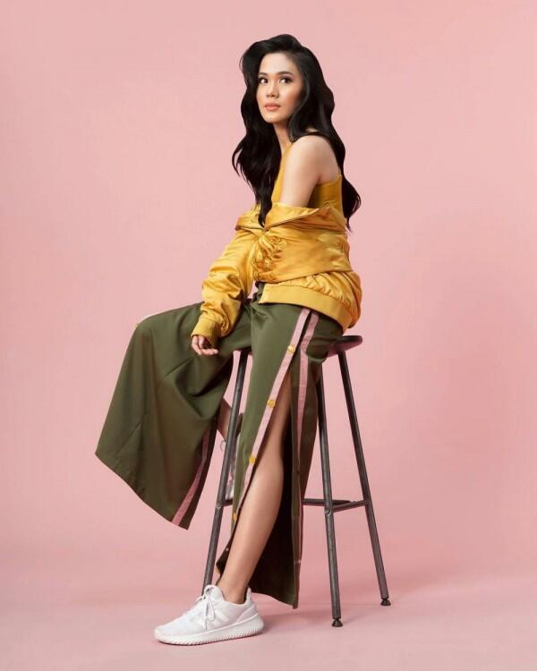 Anti Norak, Ini 10 Ide Color Block Outfits ala Selebriti Tanah Air