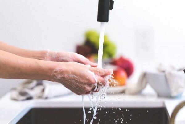 10 Kebiasaan Buruk di Dapur yang Bisa Bikin Kamu Sakit-sakitan